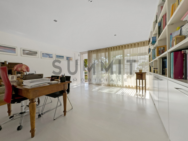 SCHIO: In pregiato contesto residenziale, proponiamo raffinata VILLA completamente ristrutturata ...