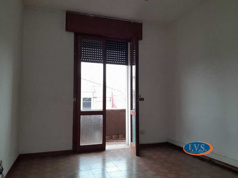 MONTEGALDELLA (VI): In quartiere residenziale appartamento in quadrifamiliare al primo ed ultimo ...