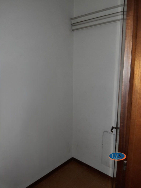 MONTEGALDELLA (VI): In quartiere residenziale appartamento in quadrifamiliare al primo ed ultimo ...