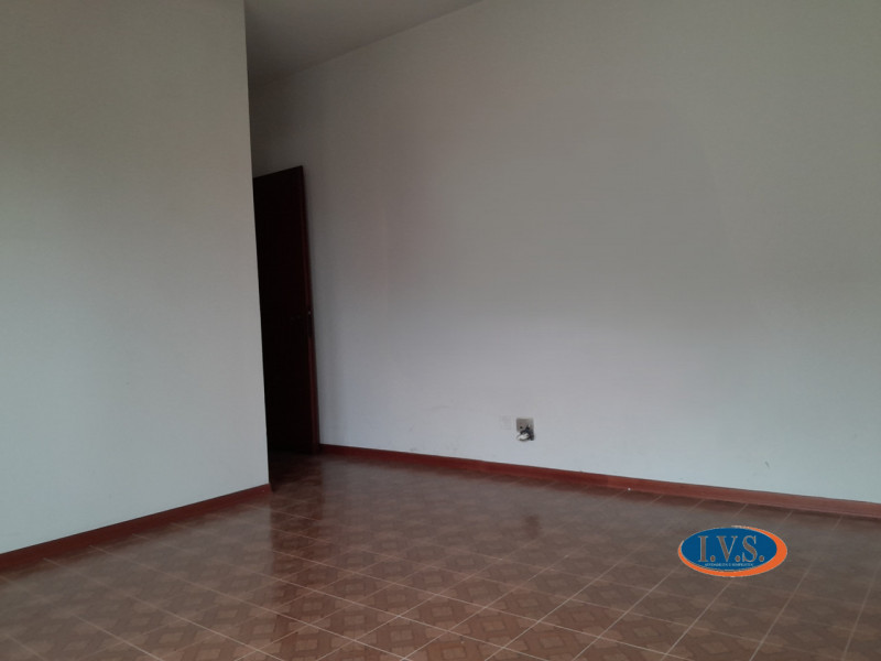 MONTEGALDELLA (VI): In quartiere residenziale appartamento in quadrifamiliare al primo ed ultimo ...