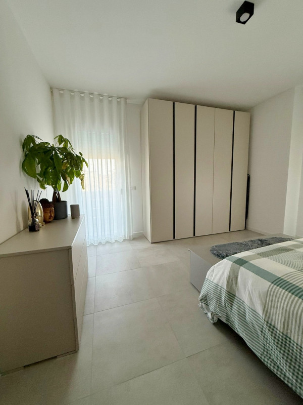 NUOVO BILOCALE ULTIMO PIANO ARREDATO - IN AFFITTO A VICENZA, INTERNO VIALE TRIESTE. COMPLETO DI T...