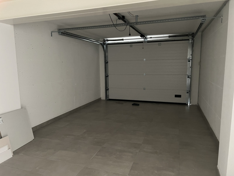 NUOVO BILOCALE ULTIMO PIANO ARREDATO - IN AFFITTO A VICENZA, INTERNO VIALE TRIESTE. COMPLETO DI T...