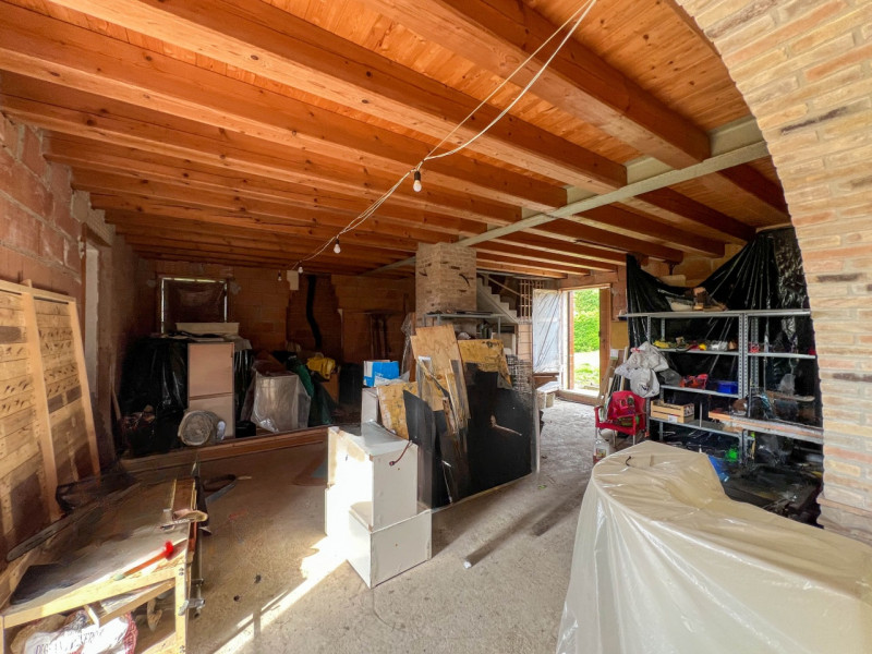 Proponiamo in vendita, nella tranquilla frazione di Vallonga ad Arzergrande, intera bifamiliare a...