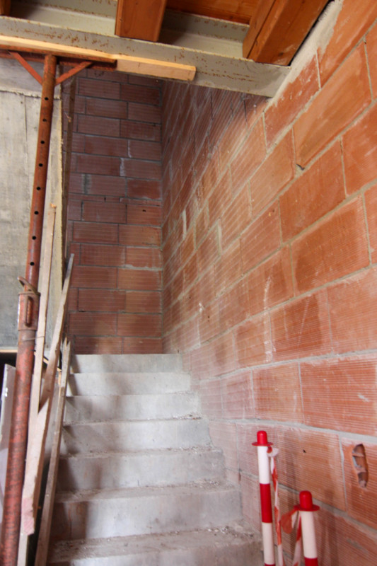 Proponiamo in vendita, nella tranquilla frazione di Vallonga ad Arzergrande, intera bifamiliare a...