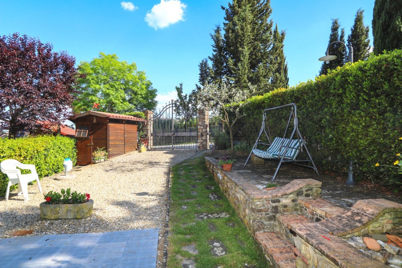 Rustici e casali in Vendita a Montespertoli