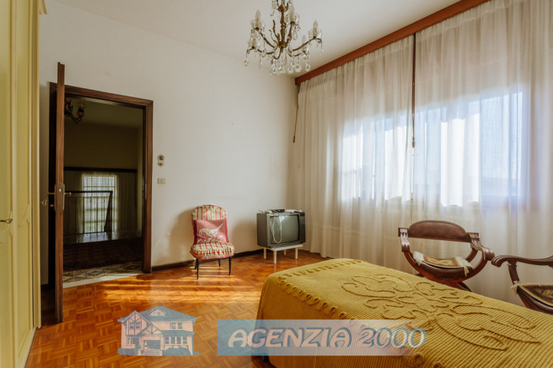 A BAGNOLI DI SOPRA GRANDE CASA IN CAMPAGNA CON TERRENO AGRICOLO DI 61.879 MQ E CON ANNESSA PORZIO...