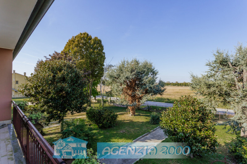 A BAGNOLI DI SOPRA GRANDE CASA IN CAMPAGNA CON TERRENO AGRICOLO DI 61.879 MQ E CON ANNESSA PORZIO...