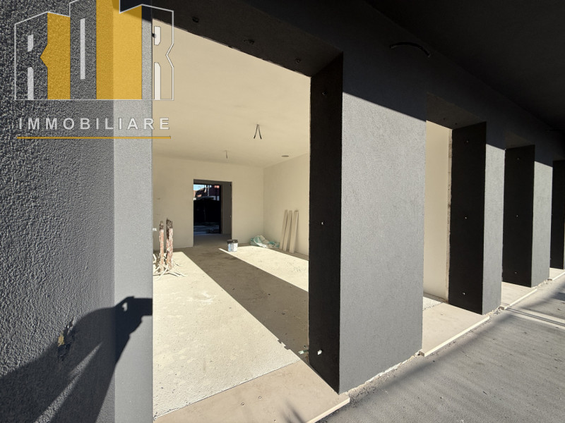Proponiamo porzione centrale di trifamiliare a Legnaro classe energetica A4 di progetto, quindi r...