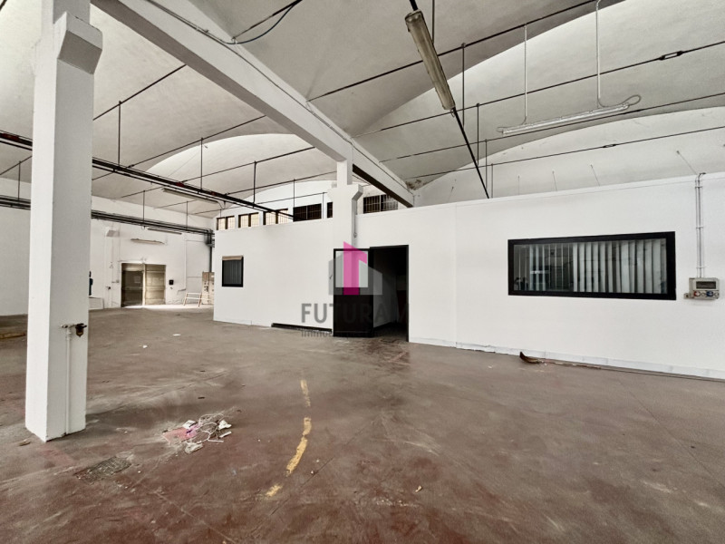 rif.646MIC - Per info 3473209826 - In zona industriale di Limena, a 3 km dal casello di Padova Ov...