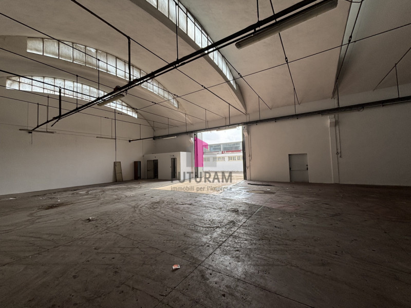 rif.646MIC - Per info 3473209826 - In zona industriale di Limena, a 3 km dal casello di Padova Ov...