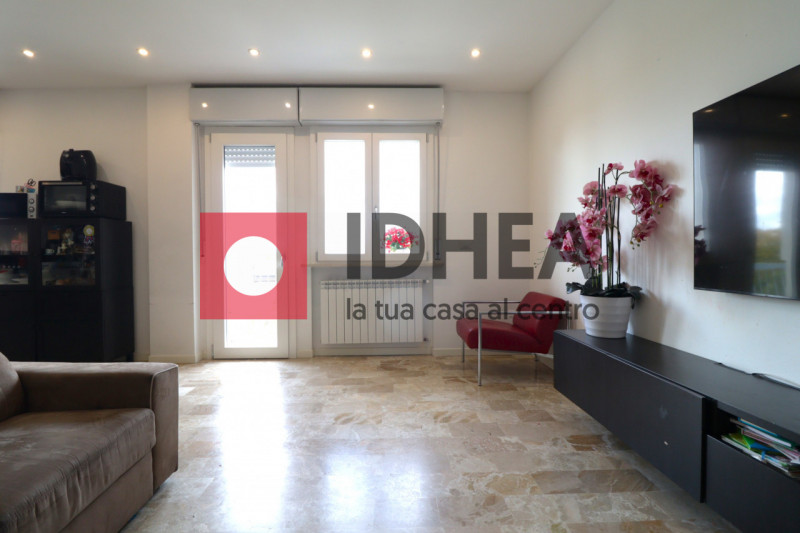 FONTANE "RIFERIMENTO NSV3"

L'agenzia IDHEA ha il piacere di proporvi questo appartamento quadril...