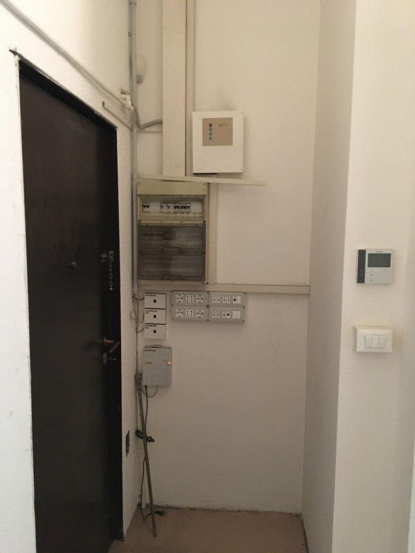 ZONA PEDONALE CENTRO STORICO - VIA ALTINATE. NEGOZIO CON AMPIA VETRINA FRONTE STRADA DI FORTE PAS...