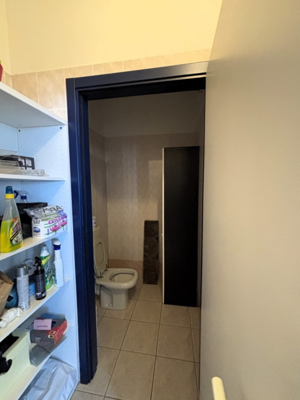 UFFICIO IN VENDITA NOVENTA PADOVANA*CAMIN* Nelle immediate vicinanze alla tangenziale e comodo al...