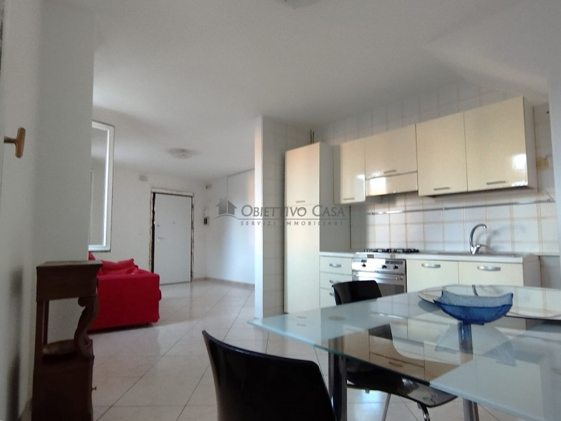 Rif. BT110 – Proponiamo graziosa e ben tenuta casa accostata di circa 65 mq in quartiere verde e ...