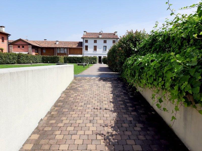 Stai cercando un immobile ad uso investimento in un contesto condominiale prestigioso e immerso n...