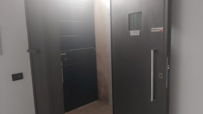 Nel cuore del centro storico ma fuori dalla zona ZTL, proponiamo in vendita un elegante ufficio a...