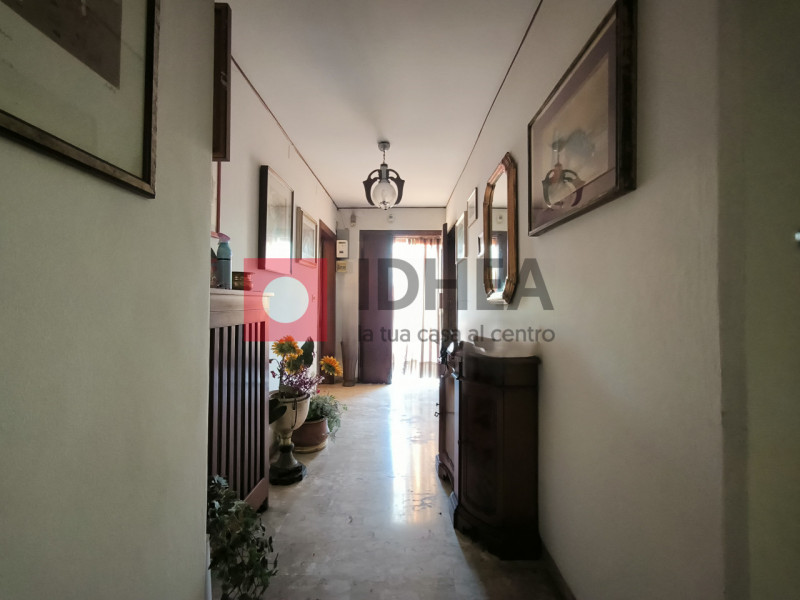 "RIFERIMENTO FPSB4 "

SAN BIAGIO DI CALLALTA- Fraz. OLMI

Non lontano dal Centro commerciale Tizi...