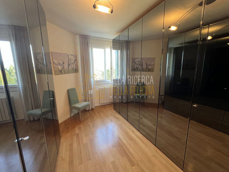 SCHIO - Centro: In zona residenziale ricercata prestigioso APPARTAMENTO BILOCALE, con garage sing...