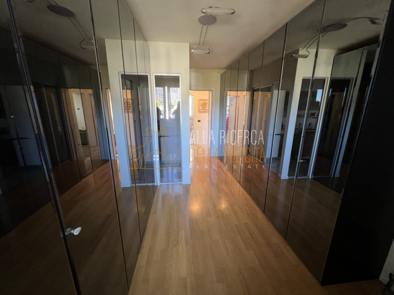 SCHIO - Centro: In zona residenziale ricercata prestigioso APPARTAMENTO BILOCALE, con garage sing...