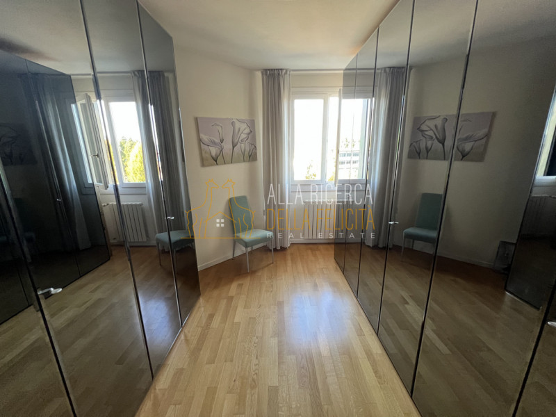 SCHIO - Centro: in zona centrale comoda a tutti i servizi, APPARTAMENTO BICAMERE dalle eleganti f...