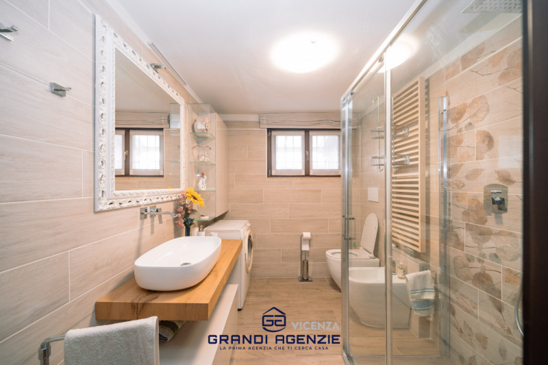 OSPEDALETTO. 
In una posizione tranquilla, al riparo dal traffico e alla fine di una strada chius...