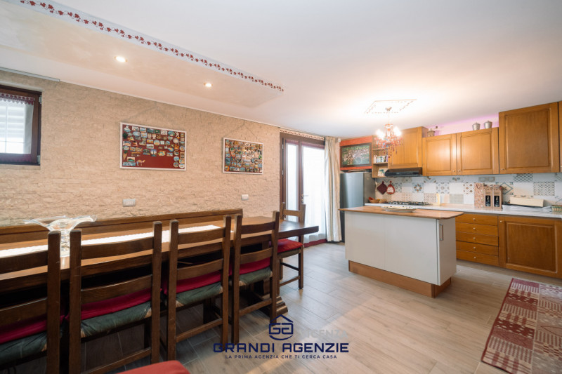 OSPEDALETTO. 
In una posizione tranquilla, al riparo dal traffico e alla fine di una strada chius...