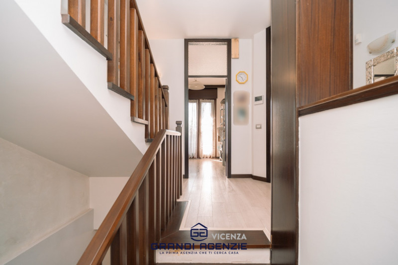 OSPEDALETTO. 
In una posizione tranquilla, al riparo dal traffico e alla fine di una strada chius...