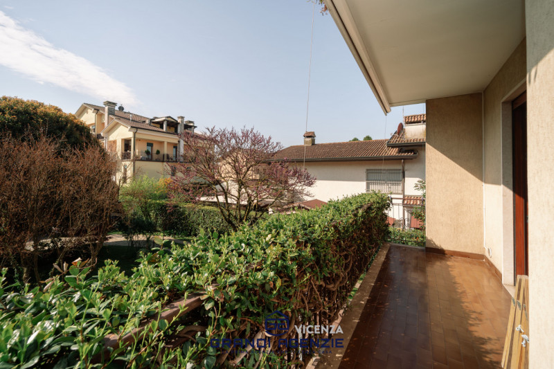 OSPEDALETTO. 
In una posizione tranquilla, al riparo dal traffico e alla fine di una strada chius...