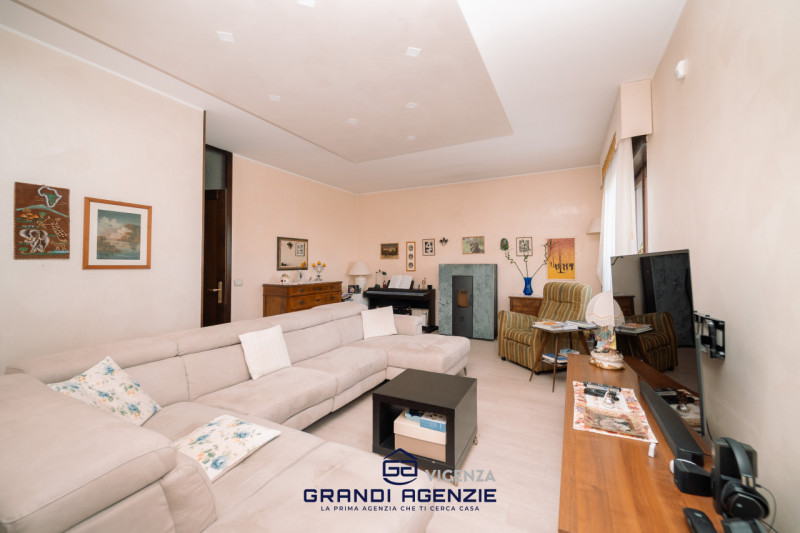 OSPEDALETTO. 
In una posizione tranquilla, al riparo dal traffico e alla fine di una strada chius...