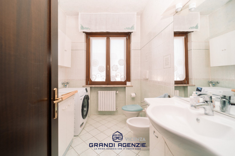 OSPEDALETTO. 
In una posizione tranquilla, al riparo dal traffico e alla fine di una strada chius...