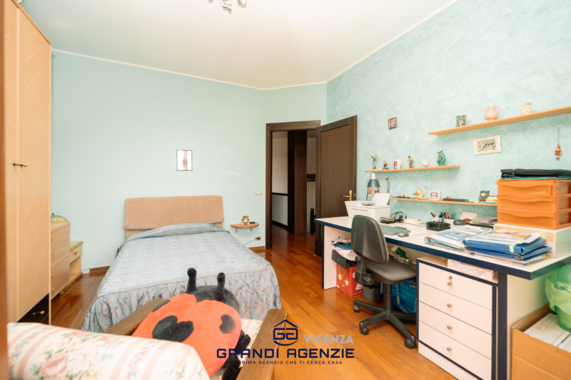 OSPEDALETTO. 
In una posizione tranquilla, al riparo dal traffico e alla fine di una strada chius...