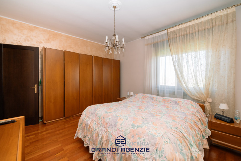 OSPEDALETTO. 
In una posizione tranquilla, al riparo dal traffico e alla fine di una strada chius...