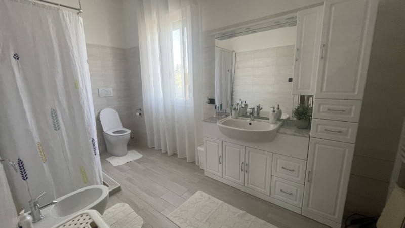 LIMENA: Classe Energetica G IPE 242,90 kWh/m2 anno.
Proponiamo casa singola circondata dal verde ...