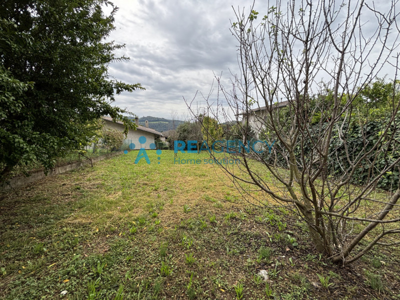 La tua nuova vita inizia a Gambugliano!

Scopri questa splendida casa singola con giardino privat...