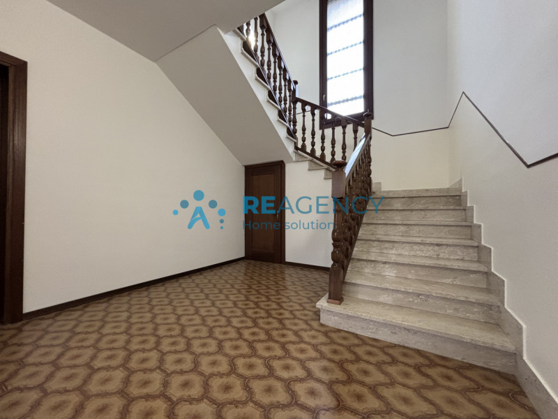 La tua nuova vita inizia a Gambugliano!

Scopri questa splendida casa singola con giardino privat...