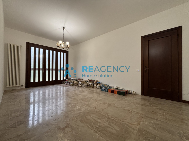 La tua nuova vita inizia a Gambugliano!

Scopri questa splendida casa singola con giardino privat...