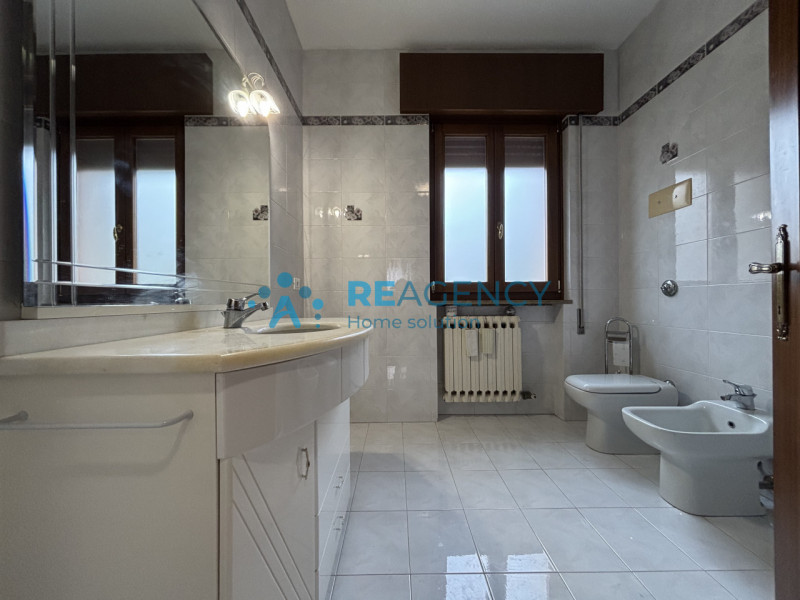 La tua nuova vita inizia a Gambugliano!

Scopri questa splendida casa singola con giardino privat...