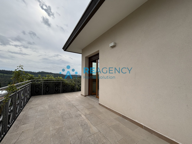 La tua nuova vita inizia a Gambugliano!

Scopri questa splendida casa singola con giardino privat...