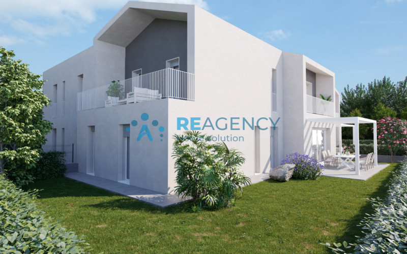 Se stai cercando un’abitazione moderna, con ampi spazi e inserita in un piccolo contesto residenz...