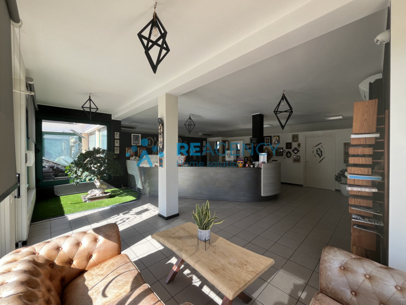 Sei alla ricerca di un immobile commerciale per la tua attività? Proponiamo in affitto una soluzi...