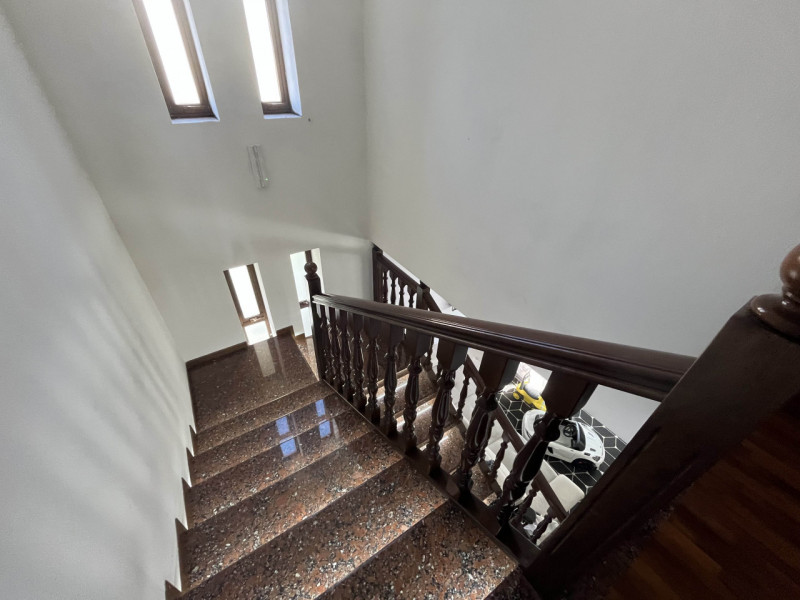 RIF:OM38 MESTRINO ZONA CENTRALE Proponiamo in vendita casa singola di ampia metratura con giardin...