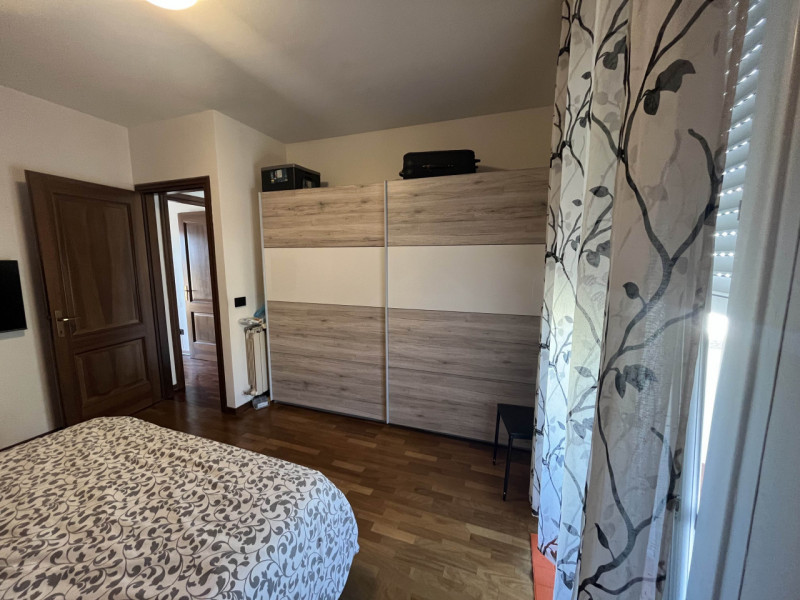 RIF:OM38 MESTRINO ZONA CENTRALE Proponiamo in vendita casa singola di ampia metratura con giardin...