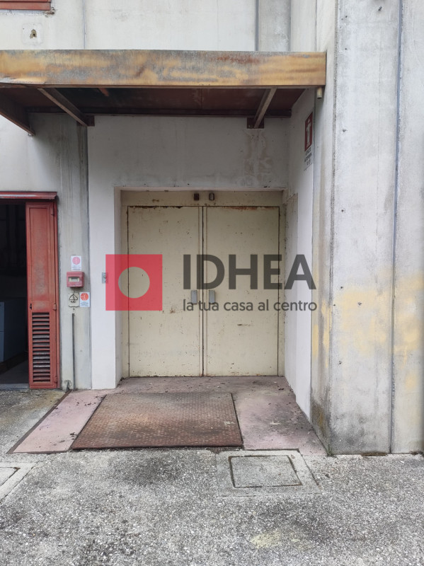 TREVISO- VIALE DELLA REPUBBLICA 

""" RIFERIMENTO UT14 """

L'agenzia immobiliare Idhea ha il pia...