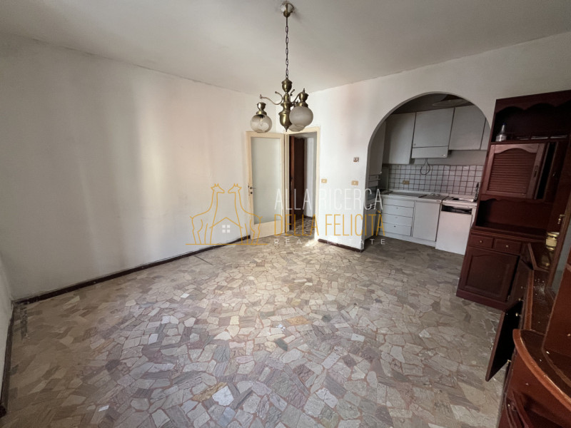 SCHIO - Resecco: In zona residenziale comoda al centro città, APPARTAMENTO BICAMERE al piano terr...