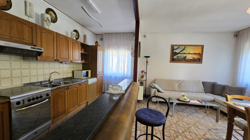 Rif. BE121 - Ad Este, in quartiere tranquillo a pochi minuti dal centro di Este, proponiamo in ve...