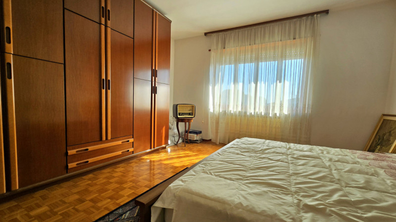 Rif. BE121 - Ad Este, in quartiere tranquillo a pochi minuti dal centro di Este, proponiamo in ve...