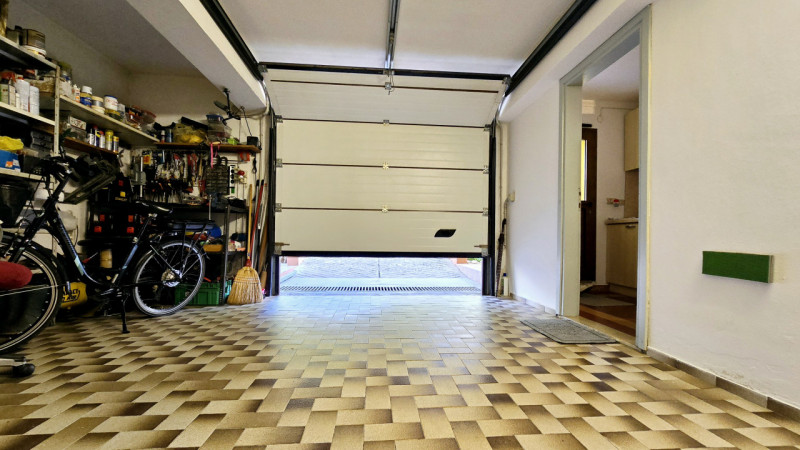 Rif. BE121 - Ad Este, in quartiere tranquillo a pochi minuti dal centro di Este, proponiamo in ve...