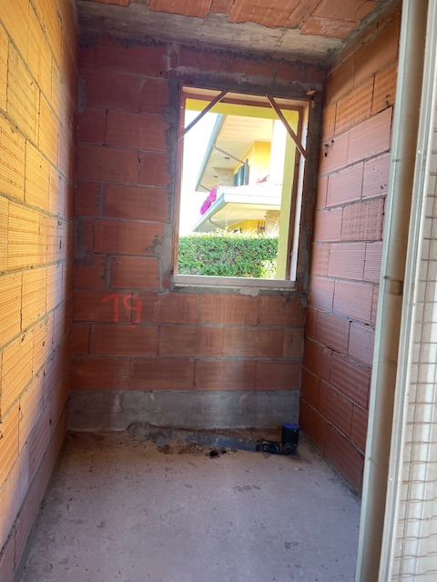 Tra le varie soluzioni presenti nel mercato, oggi vi proponiamo un'abitazione unica nel suo gener...