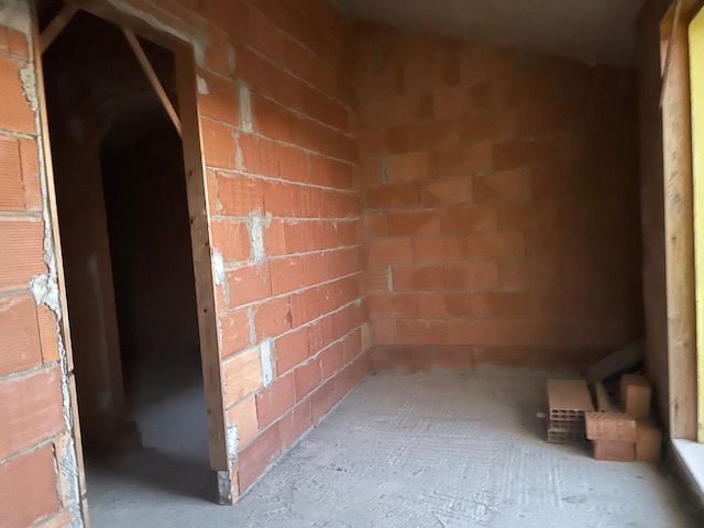 Tra le varie soluzioni presenti nel mercato, oggi vi proponiamo un'abitazione unica nel suo gener...