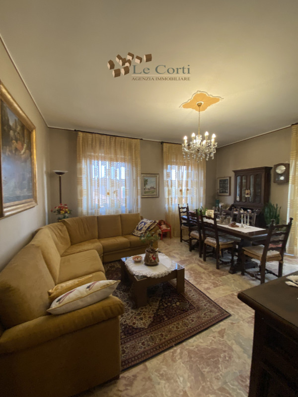 In una posizione privilegiata ai piedi dei suggestivi Colli Berici e circondata dal fascino delle...